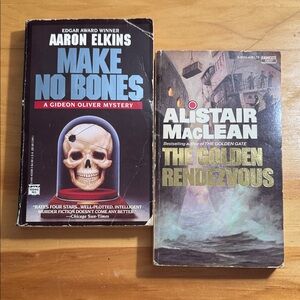 📚2/$6  2-Book Mystery Bundle